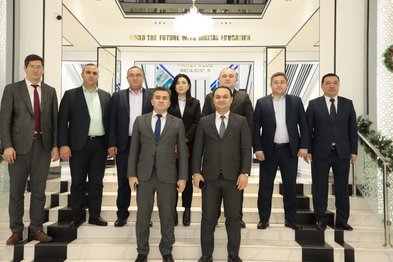 Toshkent arxitektura-qurilish universiteti rektori B.A.Tulaganov hamda universitet prorektorlari, Al-Xorazmiy nomidagi Toshkent Axborot texnologiyalari universitetida bo'lishdi