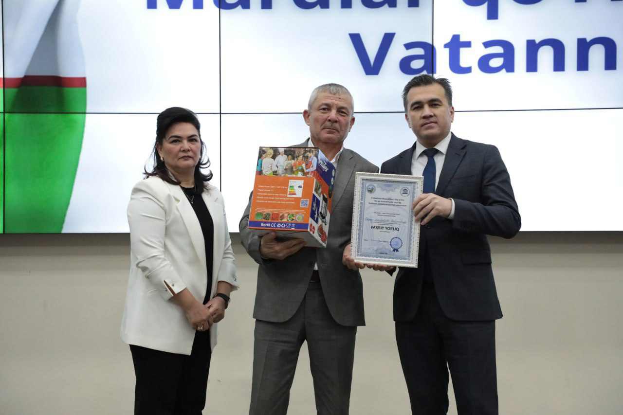 Toshkent arxitektura-qurilish universitetida "14-yanvar vatan himoyachilari kuni'' munosabati bilan universitet professor-o'qituvchi va xodimlari hamda talaba-yoshlar ishtirokida bayram tadbiri bo'lib o'tdi.
