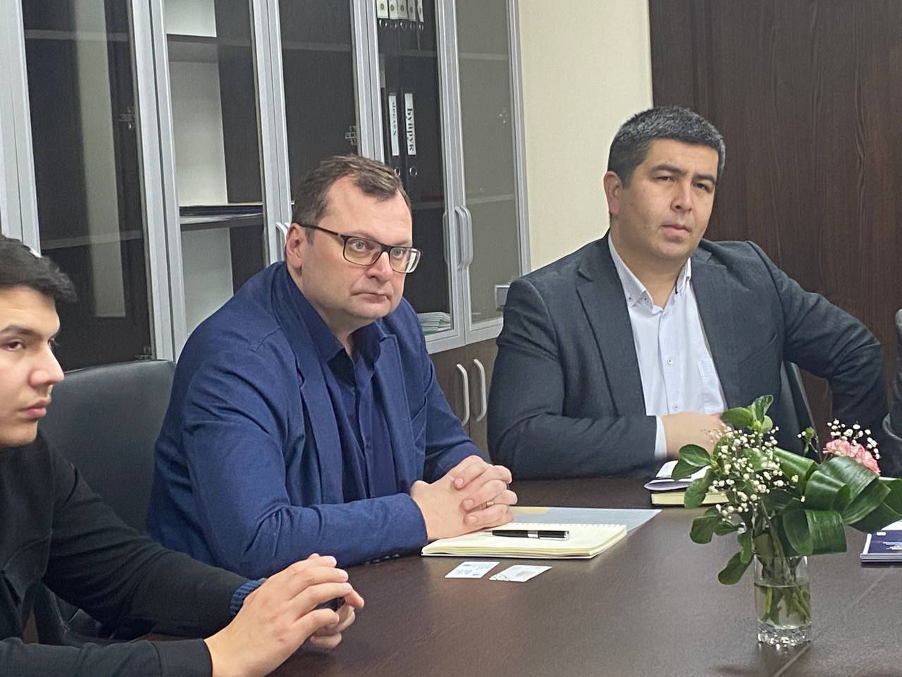 Universitet rahbariyati  va  "GOLDEN  HOUSE " kompaniyasi bosh direktori bilan navbatdagi uchrashuv