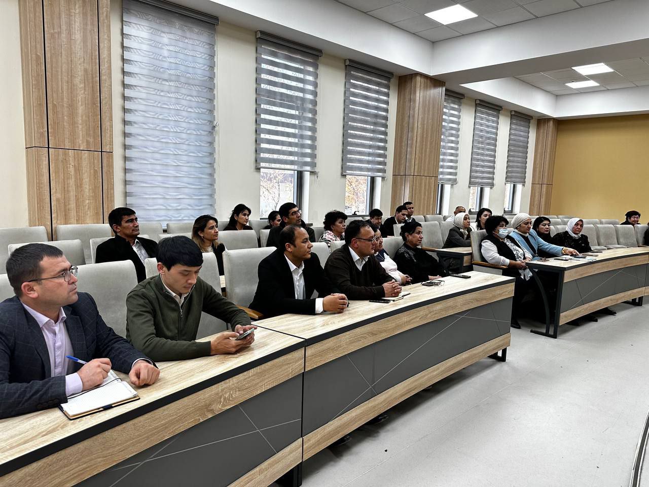 Toshkent arxitektura-qurilish universitetida "Korrupsiyaga qarshi kurashish oyligi"ni o’tkazish davomida universitetning professor-o’qituvchilari uchun navbatdagi davra suhbati o’tkazildi