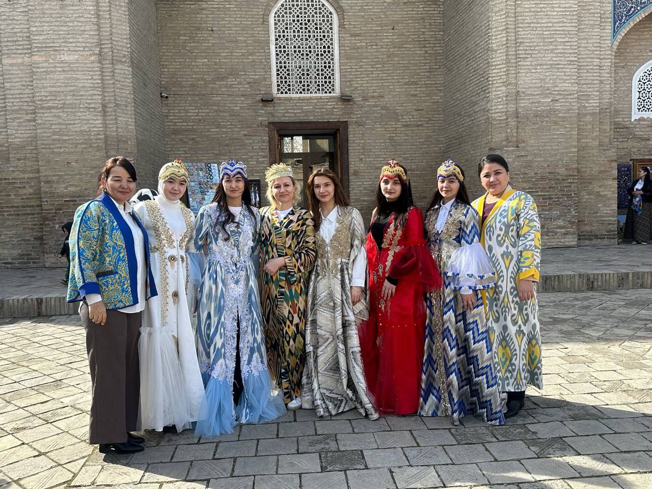 Toshkent arxitektura-qurilish universiteti Muhandislik fakulteti talabalari bilan Xazrati Imom majmuasiga ekskursiya uyushtirdi.