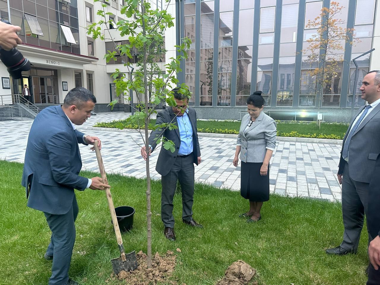 Toshkent arxitektura-qurilish universitetida "Ma'rifat ulashib" loyihasi amalga oshirildi