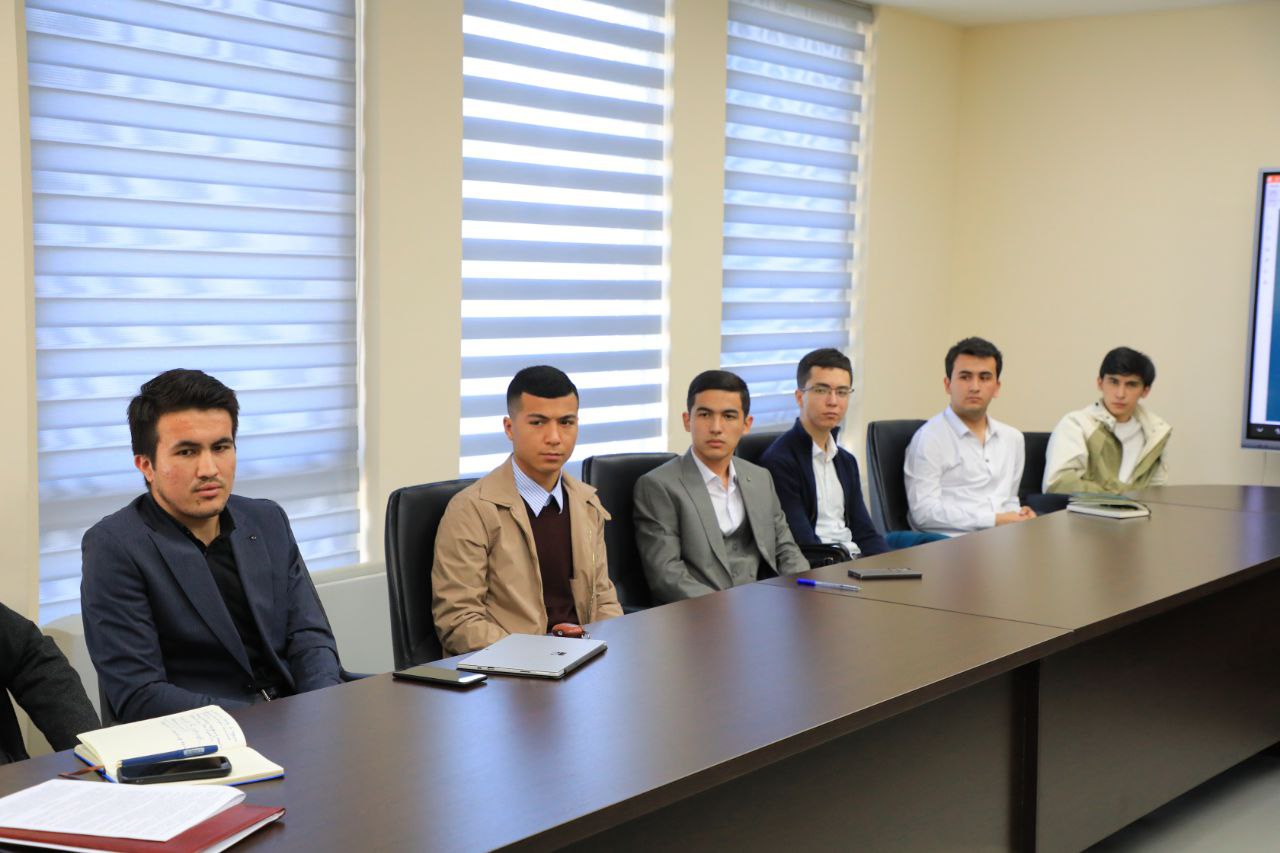 Toshkent arxitektura-qurilish universiteti rektori iqtidorli talabalar bilan uchrashuv o'tkazdi