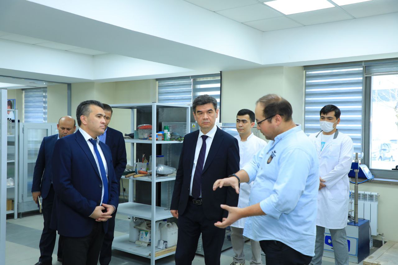 Innovatsion rivojlanish agentligi direktori Toshkent arxitektura-qurilish niversitetiga tashrif buyurdi