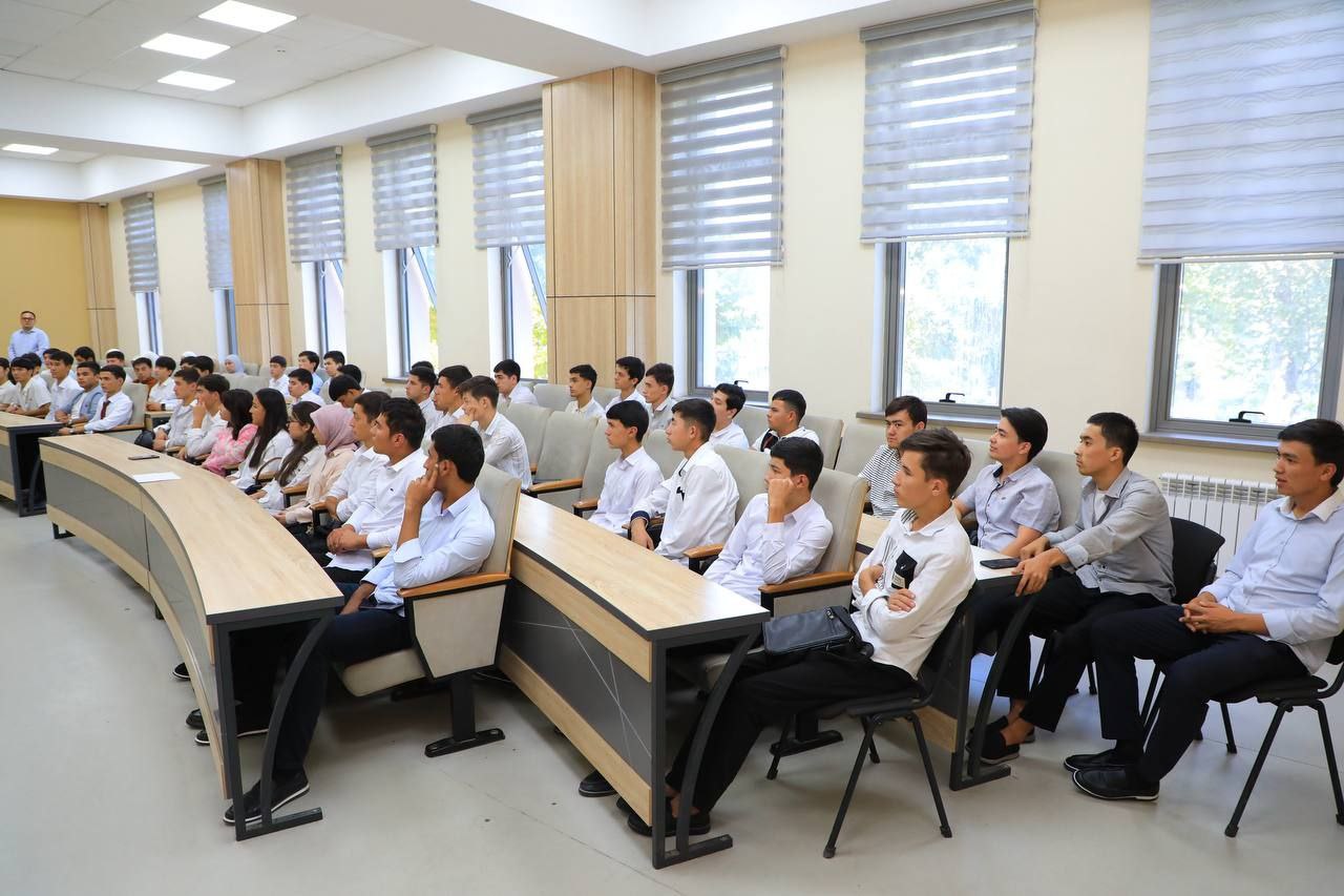 “Korrupsiya – kelajakka tahdid” mavzusida davra suxbati tashkil etildi