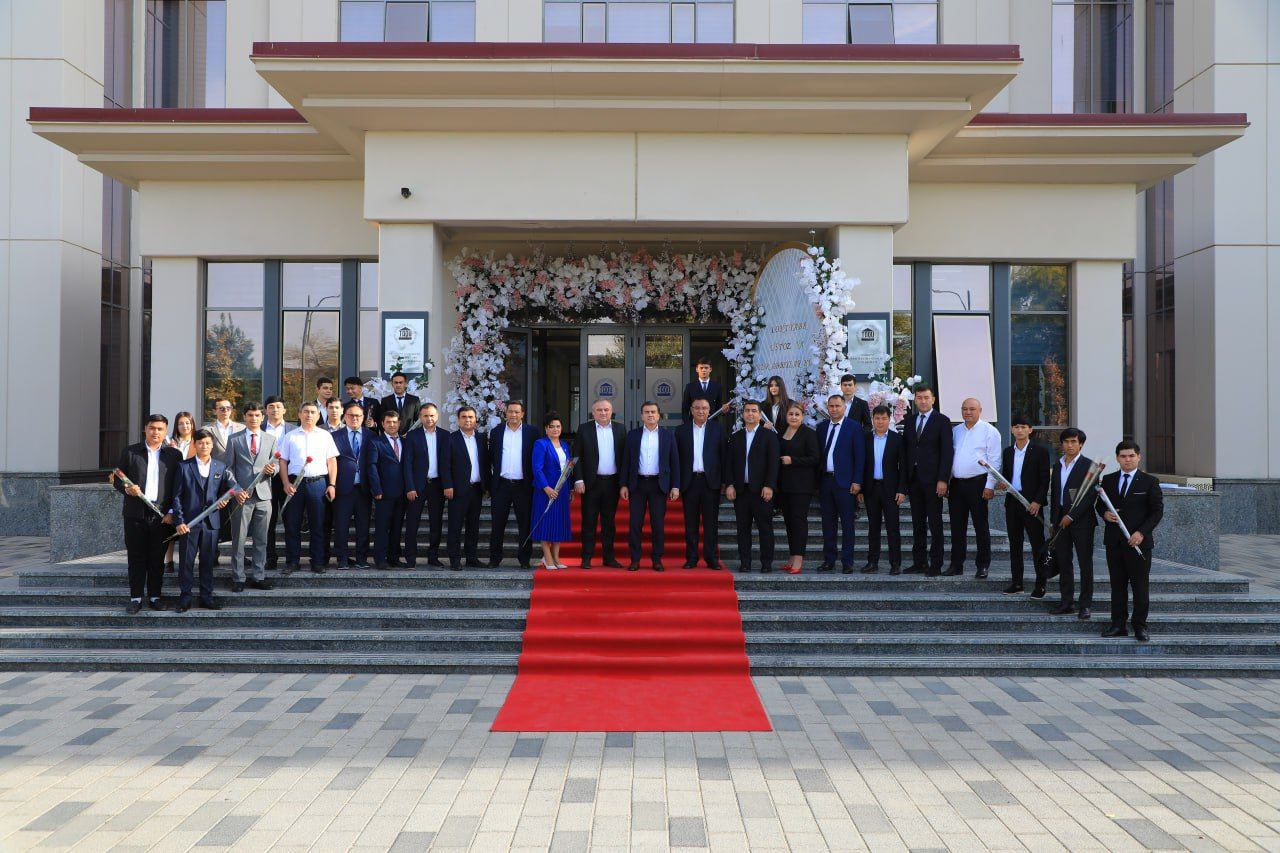 Toshkent arxitektura-qurilish universiteti professor- o'qituvchilari bayramona kutib olindi