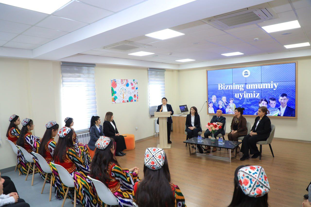 Toshkent arxitektura-qurilish universitetida Xotin-qizlar maslahat kengashi tomonidan “Bizning umumiy uyimiz” mavzusida obro-e’tiborga ega bo‘lgan shaxslar, namunali oilalarni jalb etgan holda uchrashuv tashkil etildi