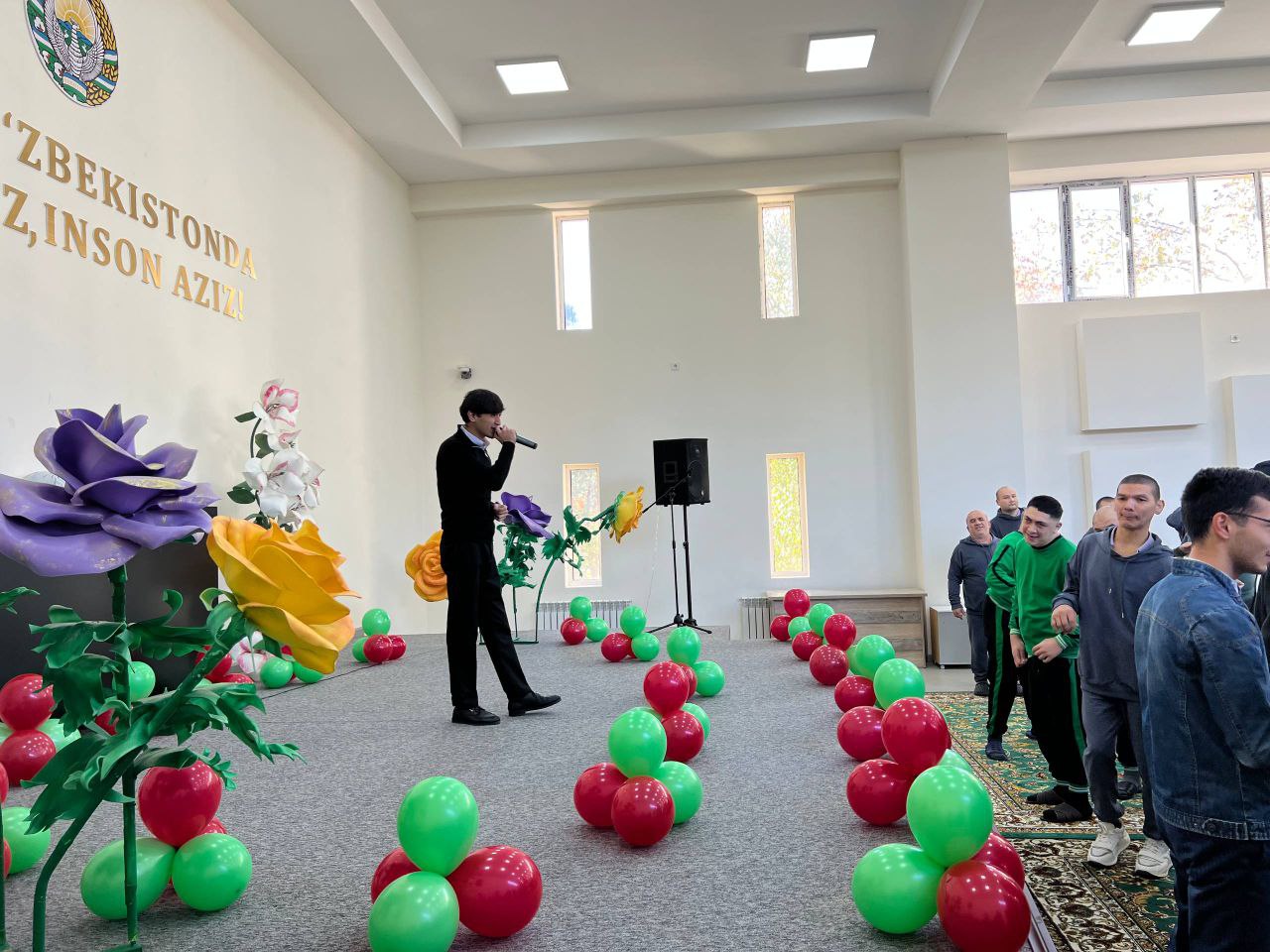 Toshkent arxitektura-qurilish universiteti "Muruvvat" nomli erkaklar internat uyida yashaydigan qariyalar va nogironligi bo‘lgan bemorlar holidan xabar oldilar