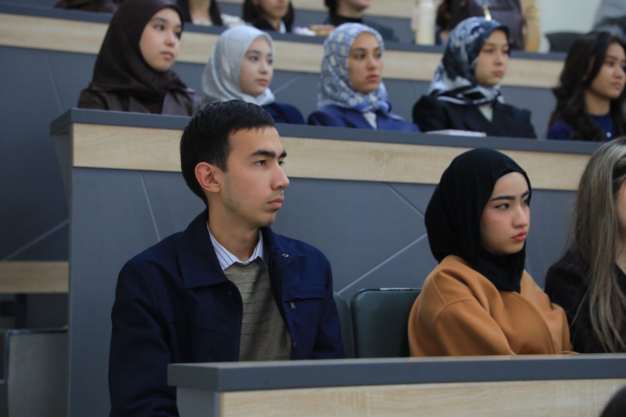 Pavel Benkov nomidagi Respublika ixtisoslashtirilgan rassomlik maktabi bitruvchilarining Toshkent arxitektura-qurilish universitetiga ekskursiyasi tashkil etildi