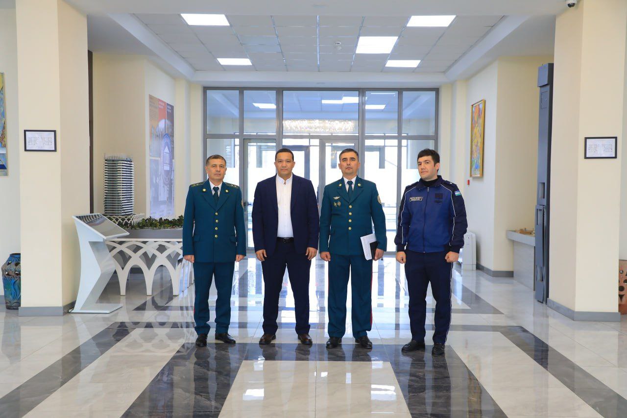 “Giyohvandlik moddalari, psixotrop dori vositalarining noqonuniy muomalasi va diniy ekstremistik oqim g‘oyalari ta’siriga tushib qolish holatlarini oldini olish” bo‘yicha davra suhbati boʻlib oʻtdi