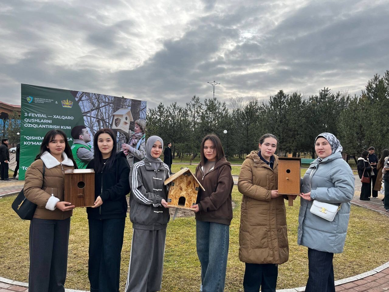 Toshkent arxitektura-qurilish universiteti talabalari “Qishda qushlarga ko‘mak” ekologik aksiyasida faol ishtirok etdilar