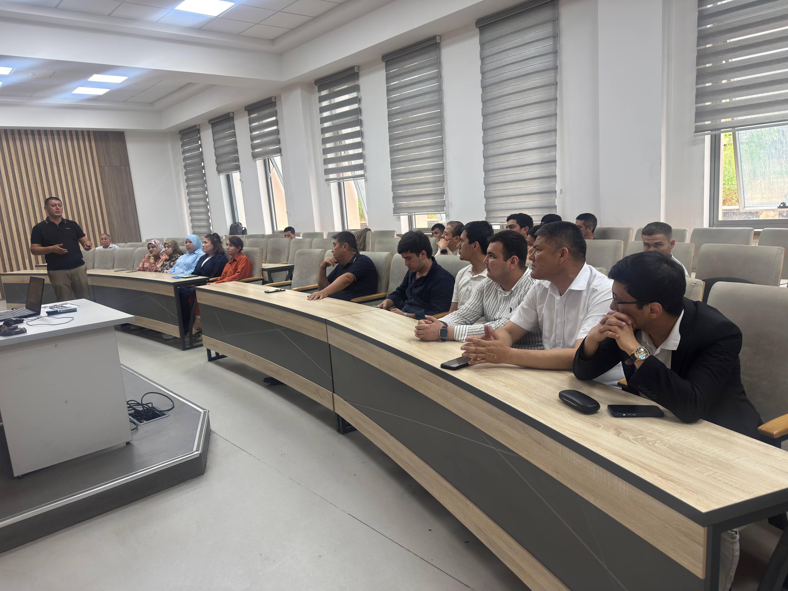 Toshkent arxitektura-qurilish universitetida “Axborot xavfsizligi siyosati bilan tanishish” mavzusida seminar-trening boʻlib oʻtdi