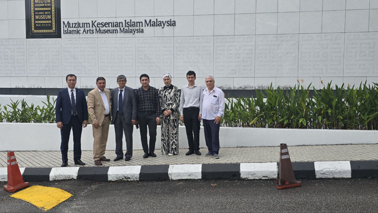 Toshkent arxitektura-qurilish universiteti delegatsiyasi va O'zbekistonning Malayziyadagi elchisi Karomiddin Gadoyev hamda uning birinchi kotibi Elbek Saidovlar ishtirokida Kuala-Lumpur shahrida uchrashuv bo'lib o'tdi.